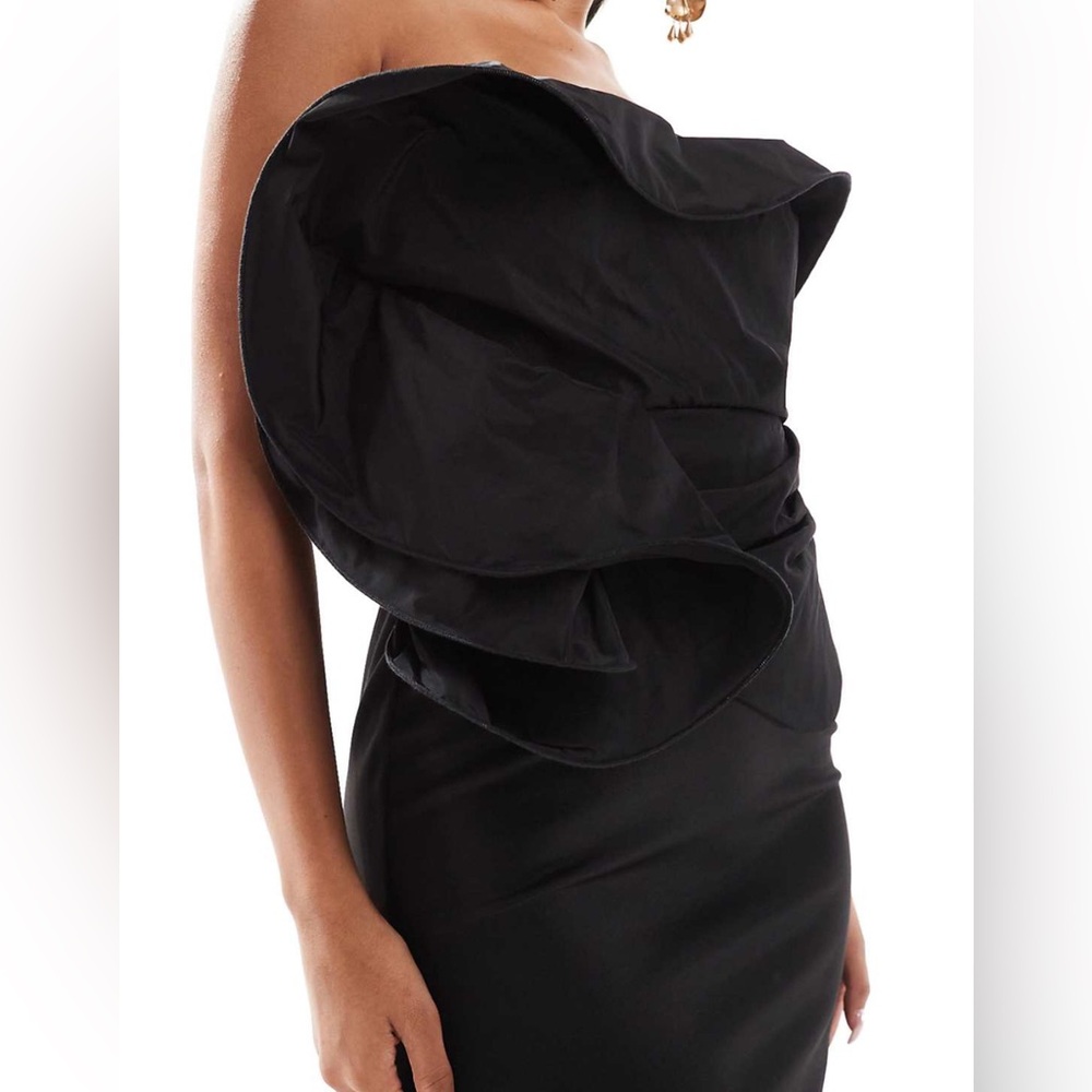 Elegant Black Off-Shoulder Dress NWT